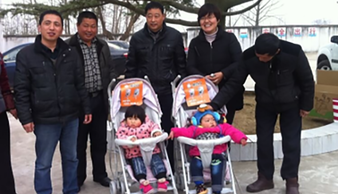 同心协力，脱贫攻坚